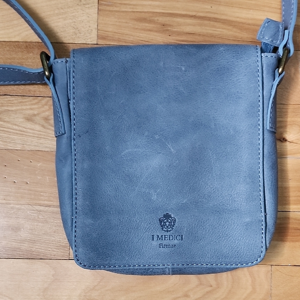 I Medici Firenze Elegant Blue Crossbody Bag with Adjustable Strap